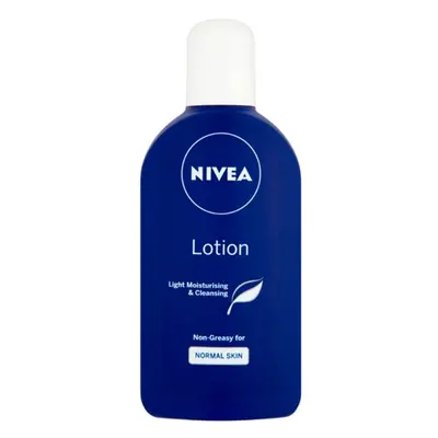 Nivea Light Moisturising & Cleansing Lotion - 250 Ml