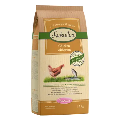 Lukullus Junior Cold-Pressed Chicken with Trout - 1.5kg