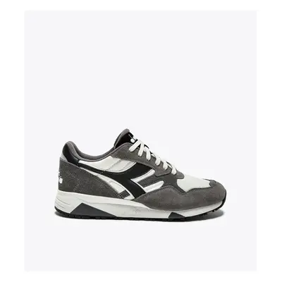 Trainers Diadora N902