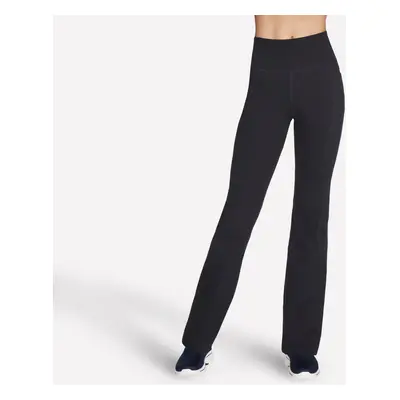 Skechers Women's GO WALK Evolution II Flare Pant in Black, Size Medium | Nylon/Spandex