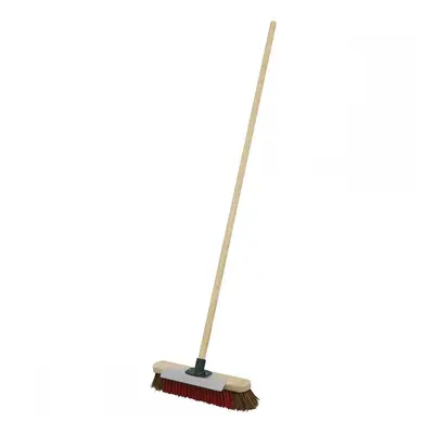 Sealey BM16SC Heavy-Duty Stiff/Hard Bristle Broom With Scraper 16in(405Mm)