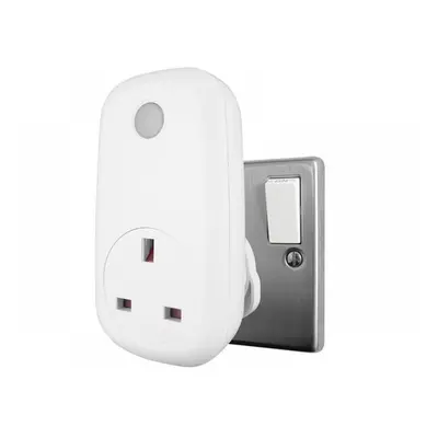 Uni-Com 66774 Wi-Fi Smart Socket