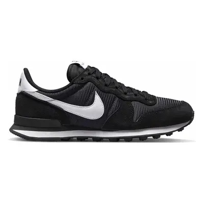 Nike Internationalist