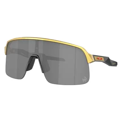 Oakley Unisex Sunglass OO9463 Sutro Lite Patrick Mahomes II Collection - Frame color: Olympic G