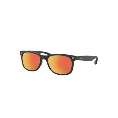 Ray-Ban Unisex Sunglass RB9052S New Wayfarer Kids - Frame color: Black, Lens color: Brown/Orang