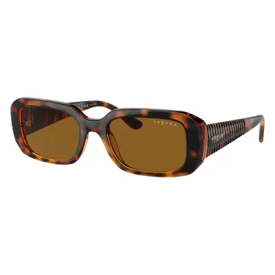 Vogue Eyewear Woman Sunglass VO5565S - Frame color: Dark Havana, Lens color: Dark Brown Polariz