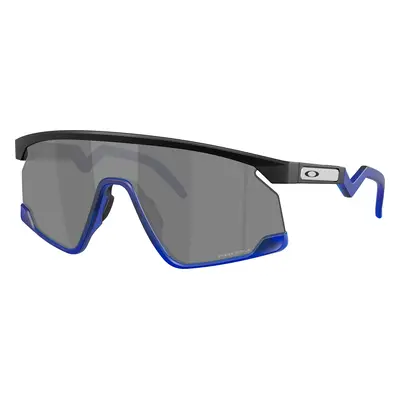 Oakley Unisex Sunglass OO9280 BXTR Fathom Collection - Frame color: Matte Black, Lens color: Pr