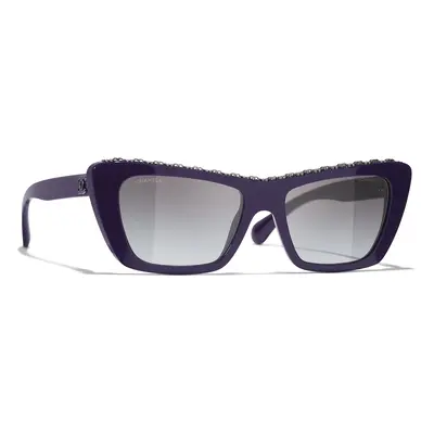 Chanel Woman Sunglass CH5540A - Frame color: Aubergine, Lens color: Grey Gradient