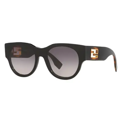 Fendi Woman Sunglass FE40147I - Frame color: Black, Lens color: Grey Gradient