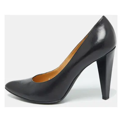 Marc by Marc Jacobs Black Leather Pumps Size