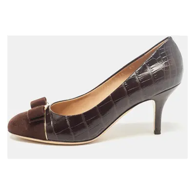 Salvatore Ferragamo Brown Embossed Croc and Suede Vara Bow Pumps