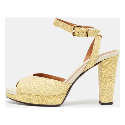 Fendi Cream/Yellow Stingray Embossed Leather Ankle Strap Platform Sandals Size