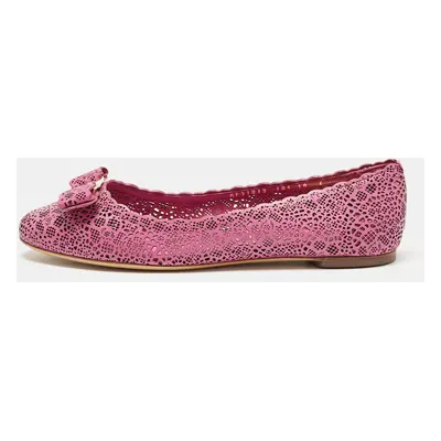 Salvatore Ferragamo Magenta Leather Lasercut Vara Bow Ballet Flats Size 40.5