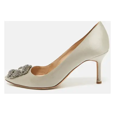 Manolo Blahnik Grey Satin Hangisi Pumps Size