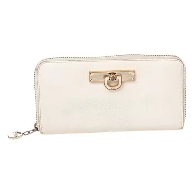 Dkny Cream Leather Zip Around Wallet