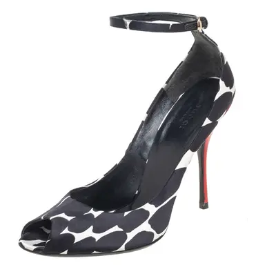 Gucci Black/White Animal Print Satin Peep-Toe Ankle-Strap Sandal Size 40.5