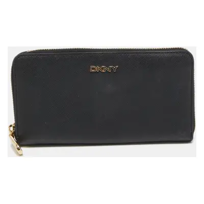 DKNY Black Leather Bryant Park Zip Around Wallet