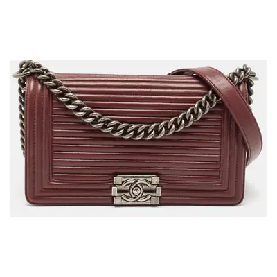 Chanel Burgundy Horizontal Quilted Leather Boy Flap Bag