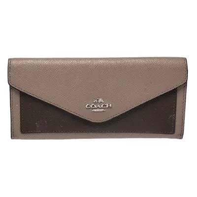 Coach Beige/Olive Green Leather Colorblock Continental Wallet