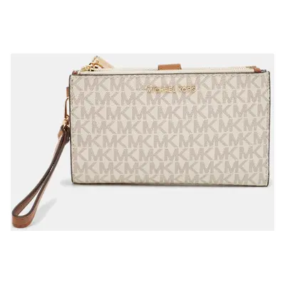 Michael Kors White Signature Coated Canvas Jet Set Travel Zip Wristlet Wallet