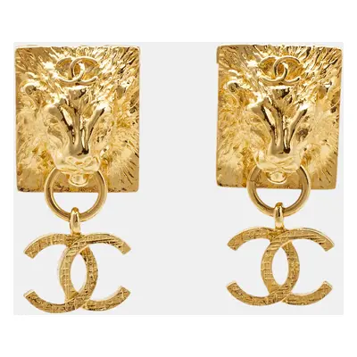 Chanel CC Lion Head Gold Tone Drop Earrings