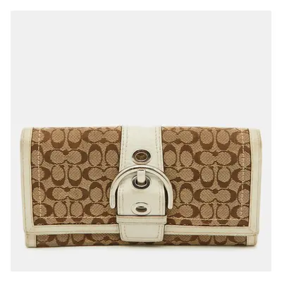 Coach Beige/White Signature Canvas and Leather Buckle Detail Continental Wallet