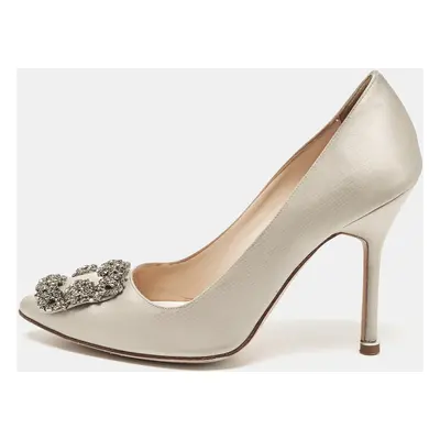 Manolo Blahnik Grey Satin Hangisi Pumps Size