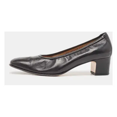 Salvatore Ferragamo Black Leather Pumps Size 37.5