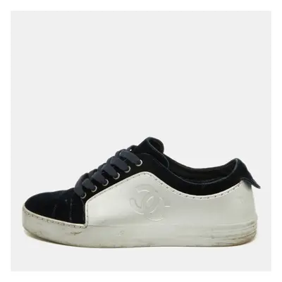 Chanel Silver/Blue Velvet and Rubber CC Low Top Sneakers Size