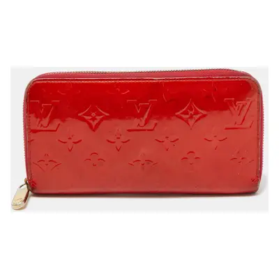 Louis Vuitton Pomme D’amour Monogram Vernis Zippy Wallet