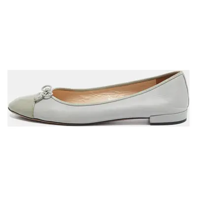 Prada Grey Patent and Leather Ballet Flats Size