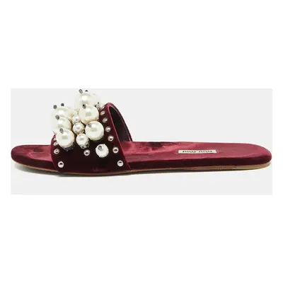 Miu Miu Burgundy Velvet Faux Pearl Embellished Flat Sandals Size 40.5