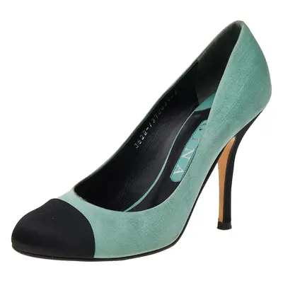 Gina Green/Black Satin Cap Toe Pumps Size