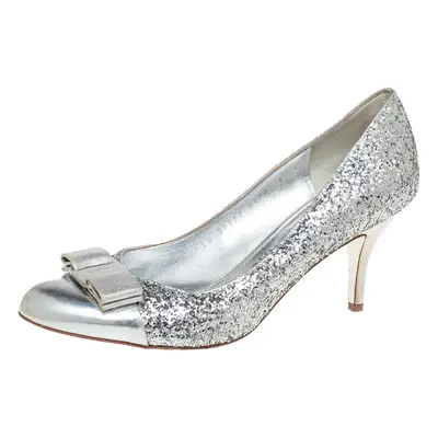 Salvatore Ferragamo Silver Glitter Vara Bow Pumps Size 38.5