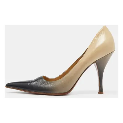 Prada Beige/Grey Leather Pointed Toe Pumps Size 38.5