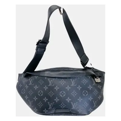 Louis Vuitton Black Monogram Discovery Bumbag