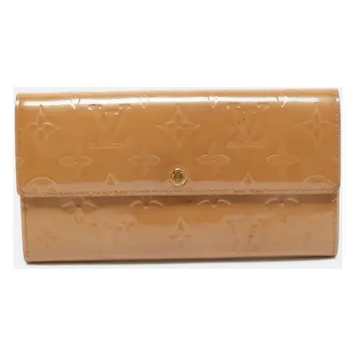 Louis Vuitton Noisette Monogram Vernis Sarah Wallet