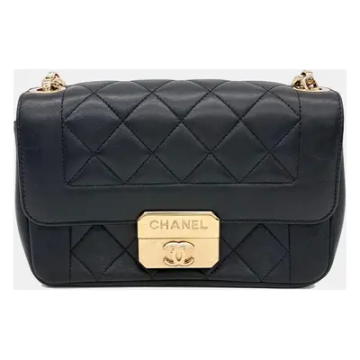 Chanel Flap Chain Crossbody Bag