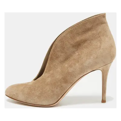 Gianvito Rossi Beige Suede Vamp Booties Size