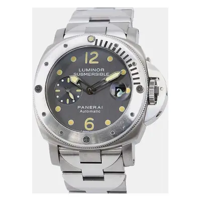 Panerai Grey Stainless Steel Luminor Submersible PAM00106 Automatic Men's Wristwatch mm