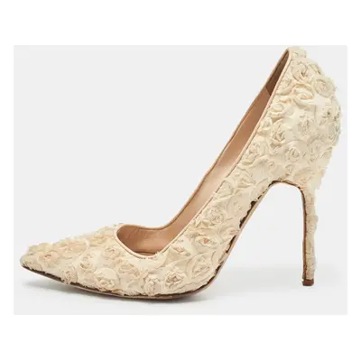 Manolo Blahnik Cream Fabric Floral Pumps Size