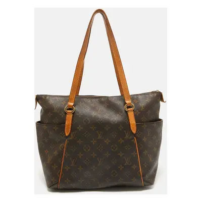 Louis Vuitton Monogram Canvas Totally MM Bag