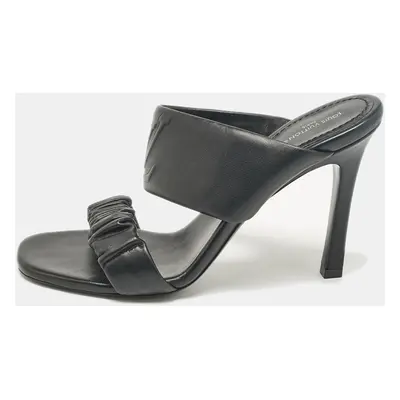 Louis Vuitton Black Pleated Leather Slide Sandals Size 38.5