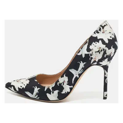 Manolo Blahnik Black/White Printed Floral Fabric BB Pumps Size