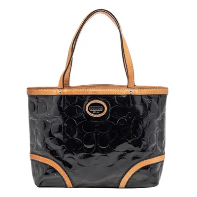 Coach Black/Beige Patent Leather Peyton Tote