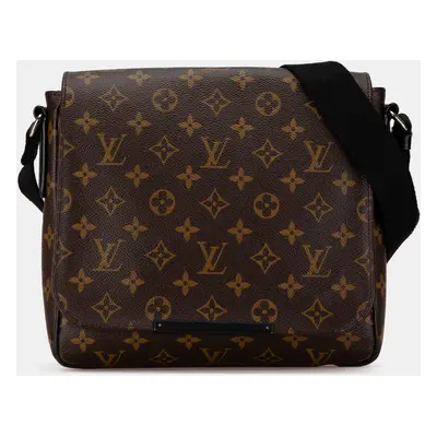 Louis Vuitton Monogram Macassar District PM Bag