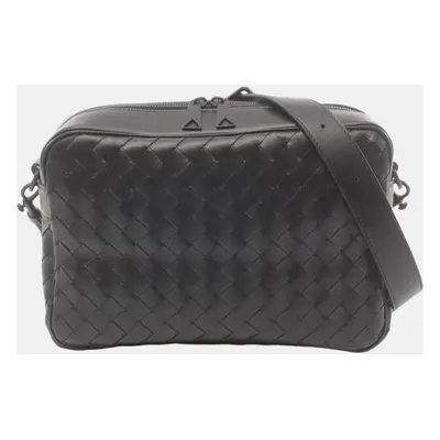 Bottega Veneta Intrecciato Medium Leather Black Camera Bag