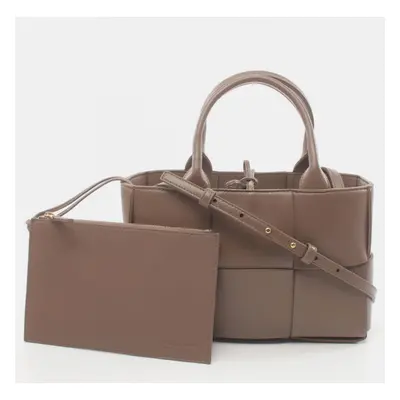 Bottega Veneta Leather Brown Arco Tote Bag