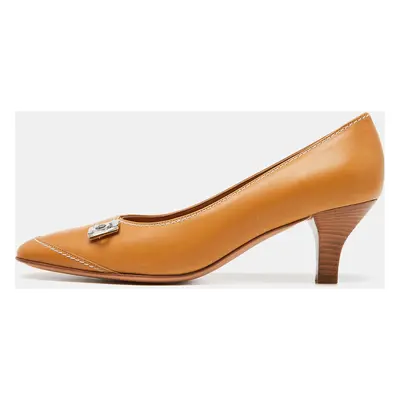 Salvatore Ferragamo Beige Leather Fresia Pumps Size