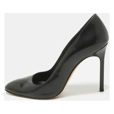 Manolo Blahnik Black Patent Leather Pointed Toe Pumps Size